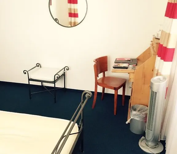 Hotel R5 Budget - Chur Coira