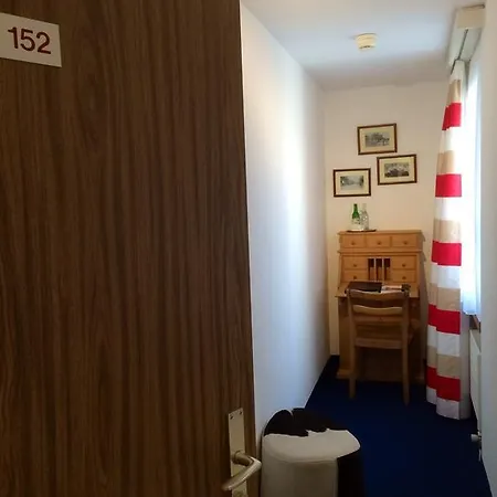 Hotel R5 Budget - Chur 쿠어